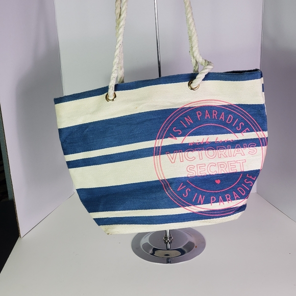 Handbags - Victoria Secret Tote